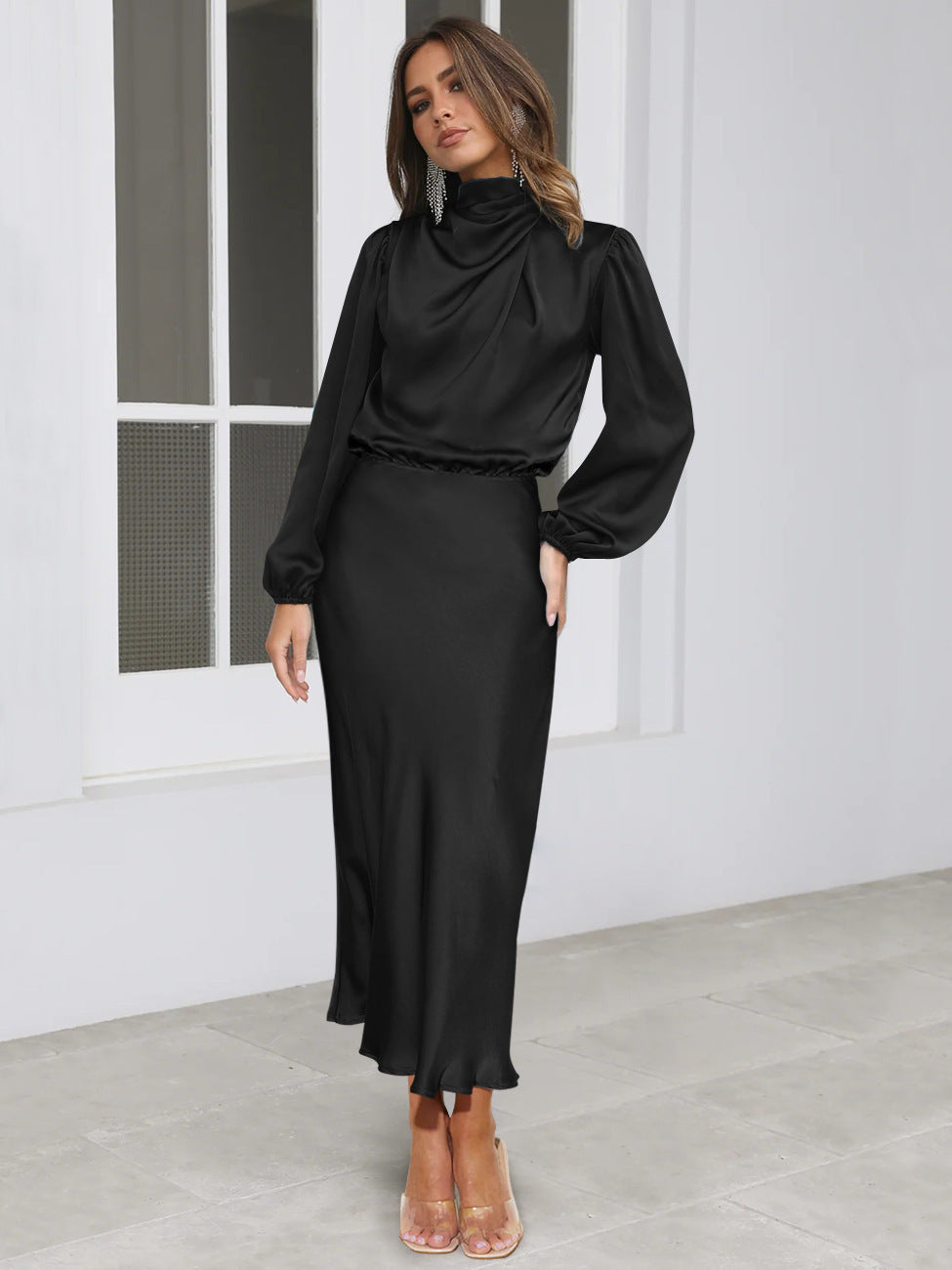 Spring And Autumn Halterneck Long-sleeved Formal Satin Dress